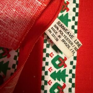 Vintage Festive Red and Green Dining Table Napkins (3)